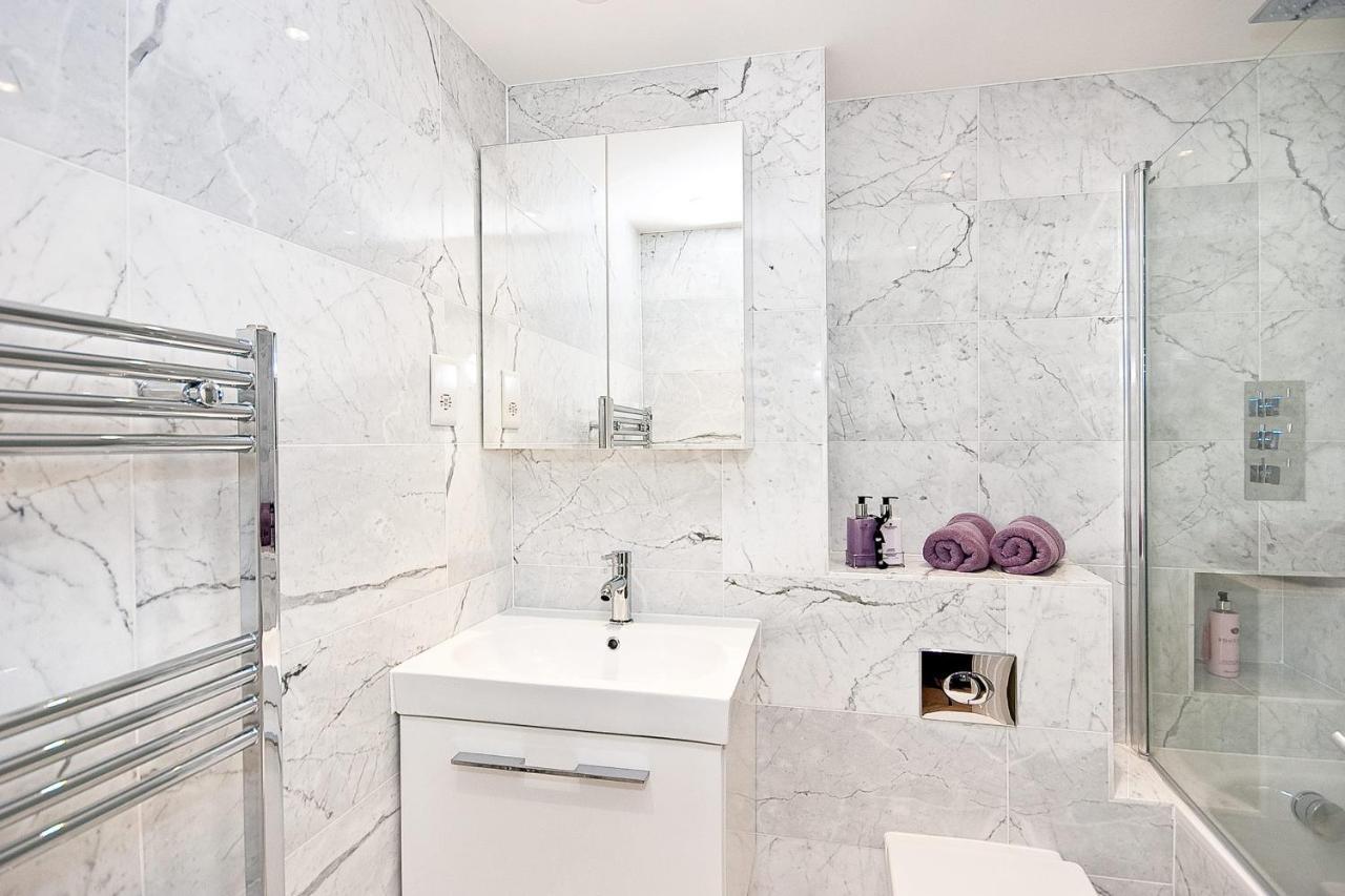 Stunning 2-Bedroom-Hosted By Sweetstay 伦敦 外观 照片